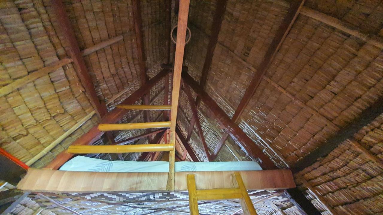 Calatagan'S Bahay Kubo - With Beach Access ภายนอก รูปภาพ